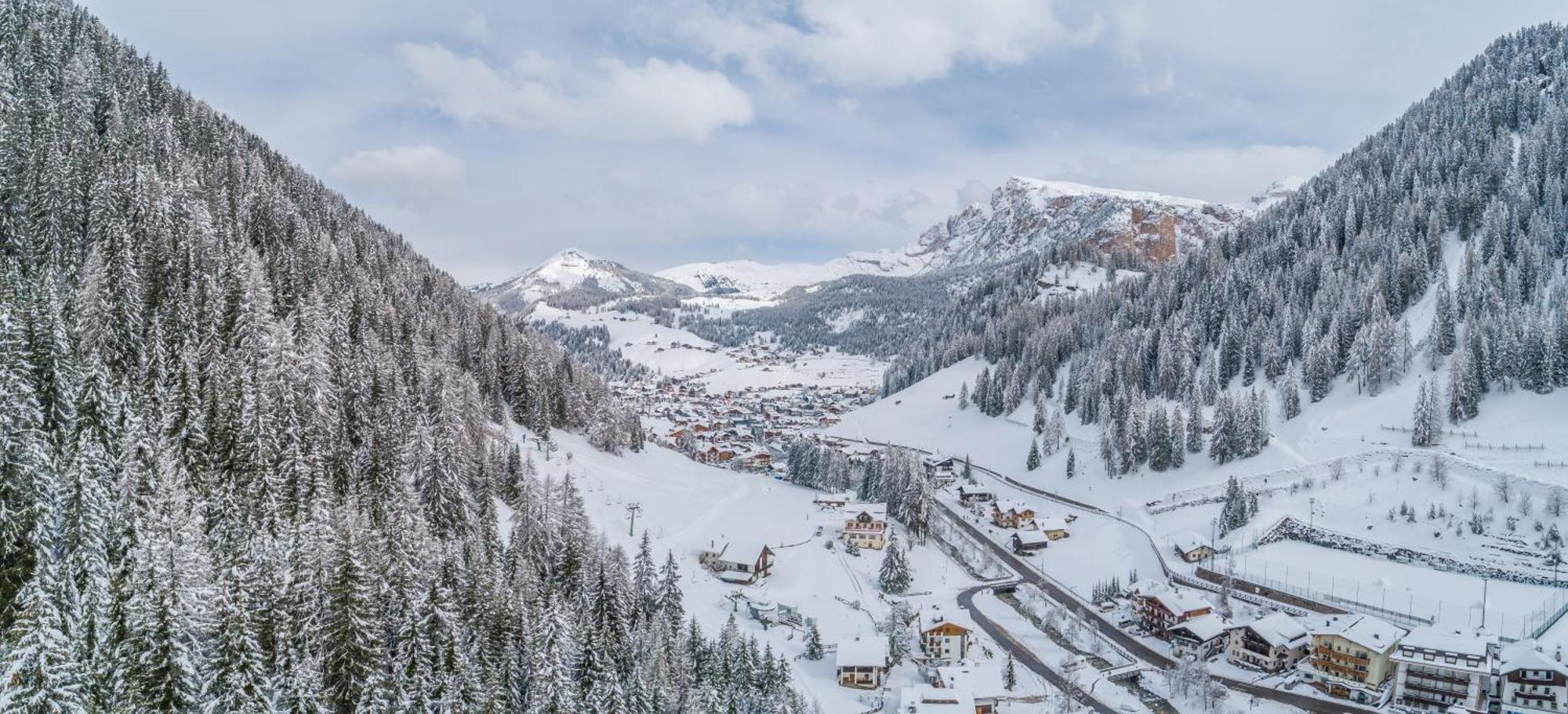 Garni La Grambla Hotel Selva di Val Gardena Exterior photo