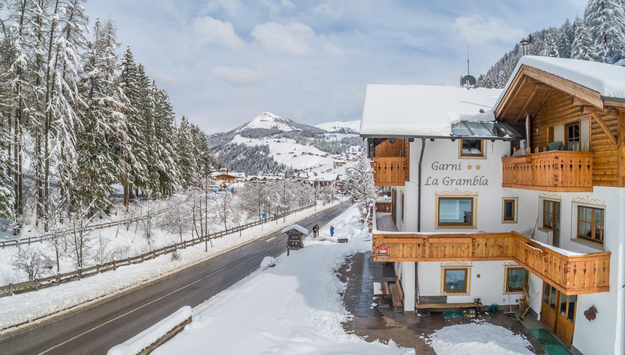 Garni La Grambla Hotel Selva di Val Gardena Exterior photo