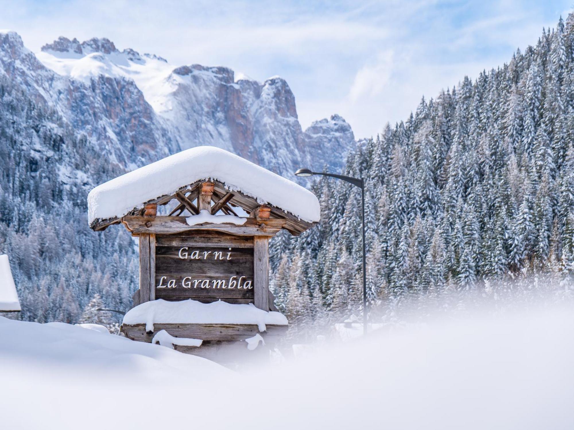 Garni La Grambla Hotel Selva di Val Gardena Exterior photo