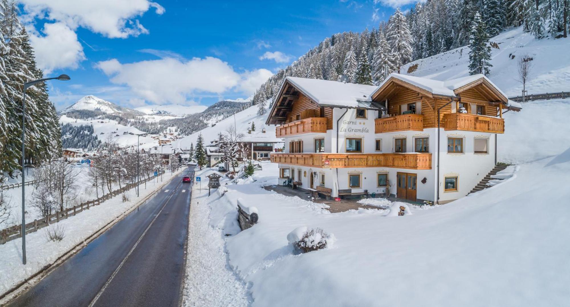 Garni La Grambla Hotel Selva di Val Gardena Exterior photo